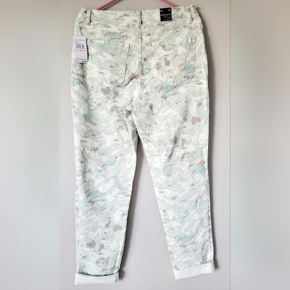 Gloria Vanderbilt Amanda Cotton Camo/Floral Pebblestone Embroidered Jeans 10/Med - Picture 5 of 13